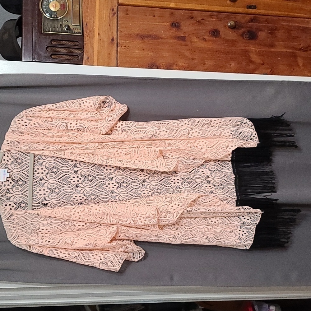LuLaRoe Lacy Fringed Cardigan Duster Peach W/Black Fringe‎ Size L EUC